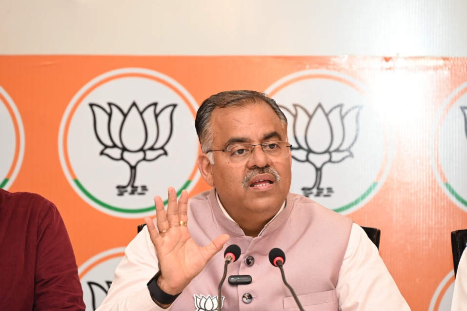 केजरीवाल सरकार का दोहरा चेहरा पंजाब के सामने पूरी तरह बेनक़ाब : तरूण चुग